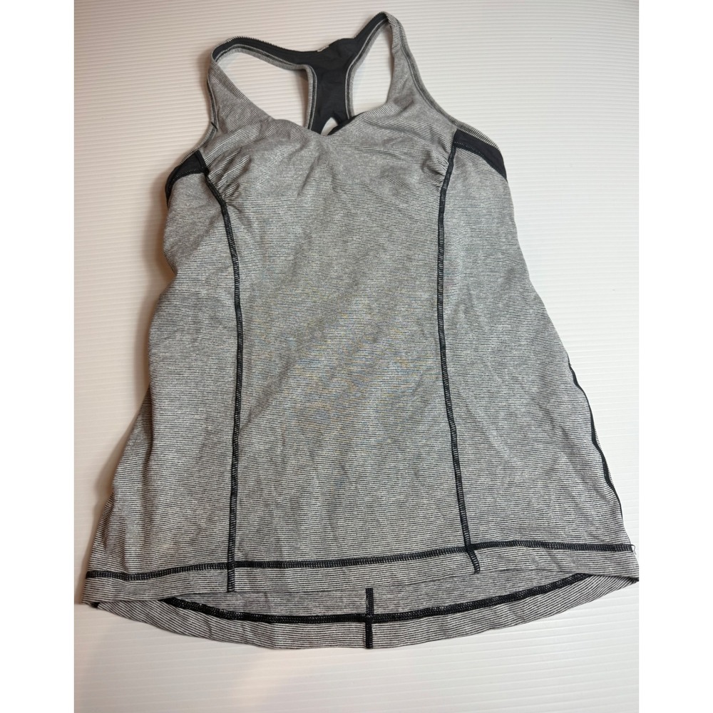 Lululemon Striped Tank Top Racerback Built-In Bra Athletic Workout Gym Size 8